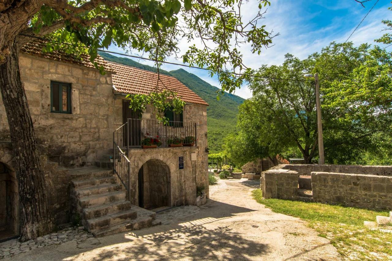 Holiday Home Godinj Donje Rascane Exterior photo