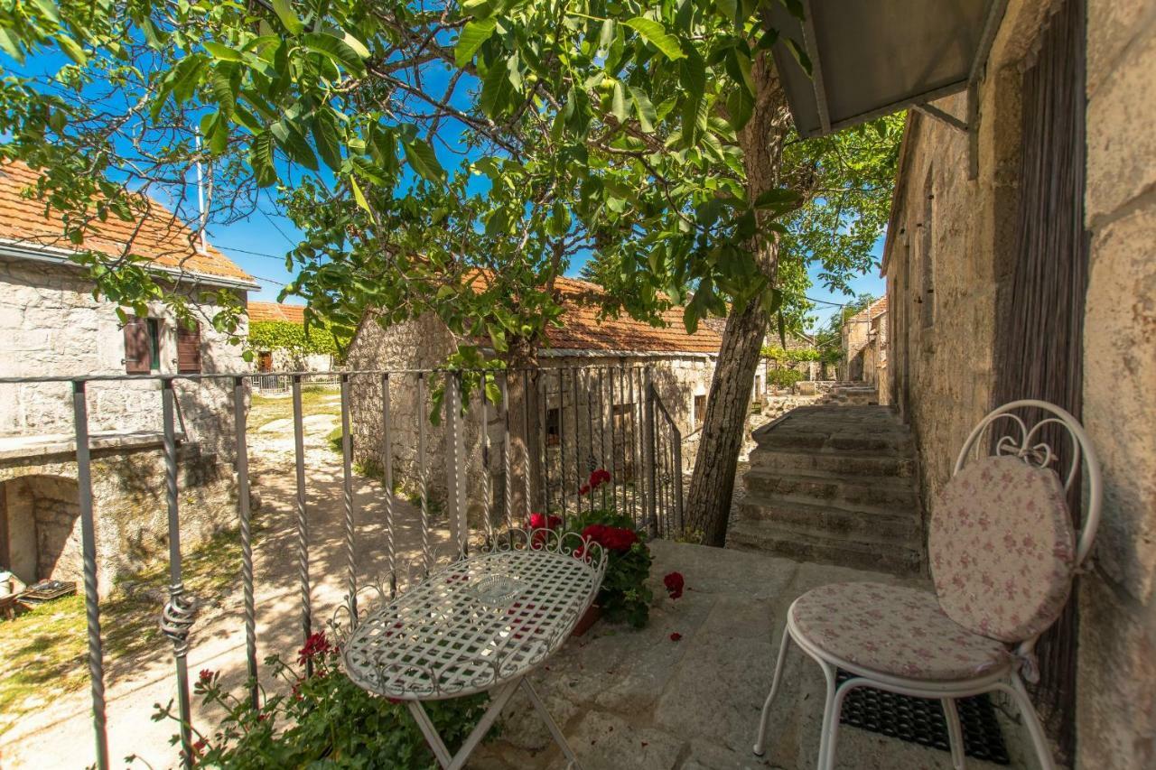 Holiday Home Godinj Donje Rascane Exterior photo