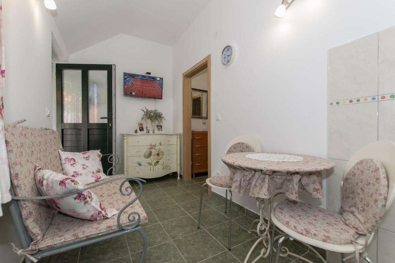 Holiday Home Godinj Donje Rascane Exterior photo