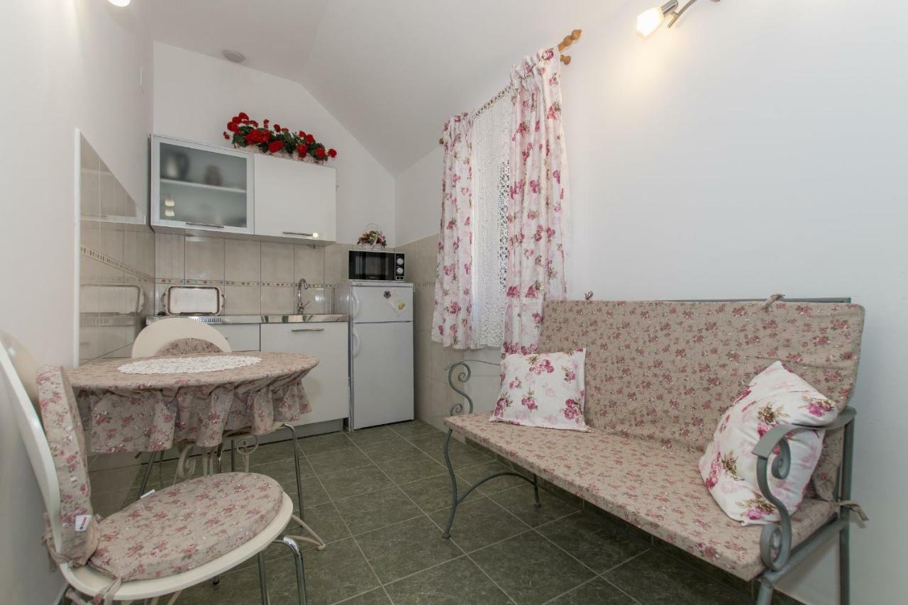 Holiday Home Godinj Donje Rascane Exterior photo